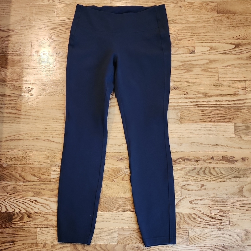 (8) Lululemon Athletica Navy Leggings Soft Comfy Thick Athetic Athleisure Walkin